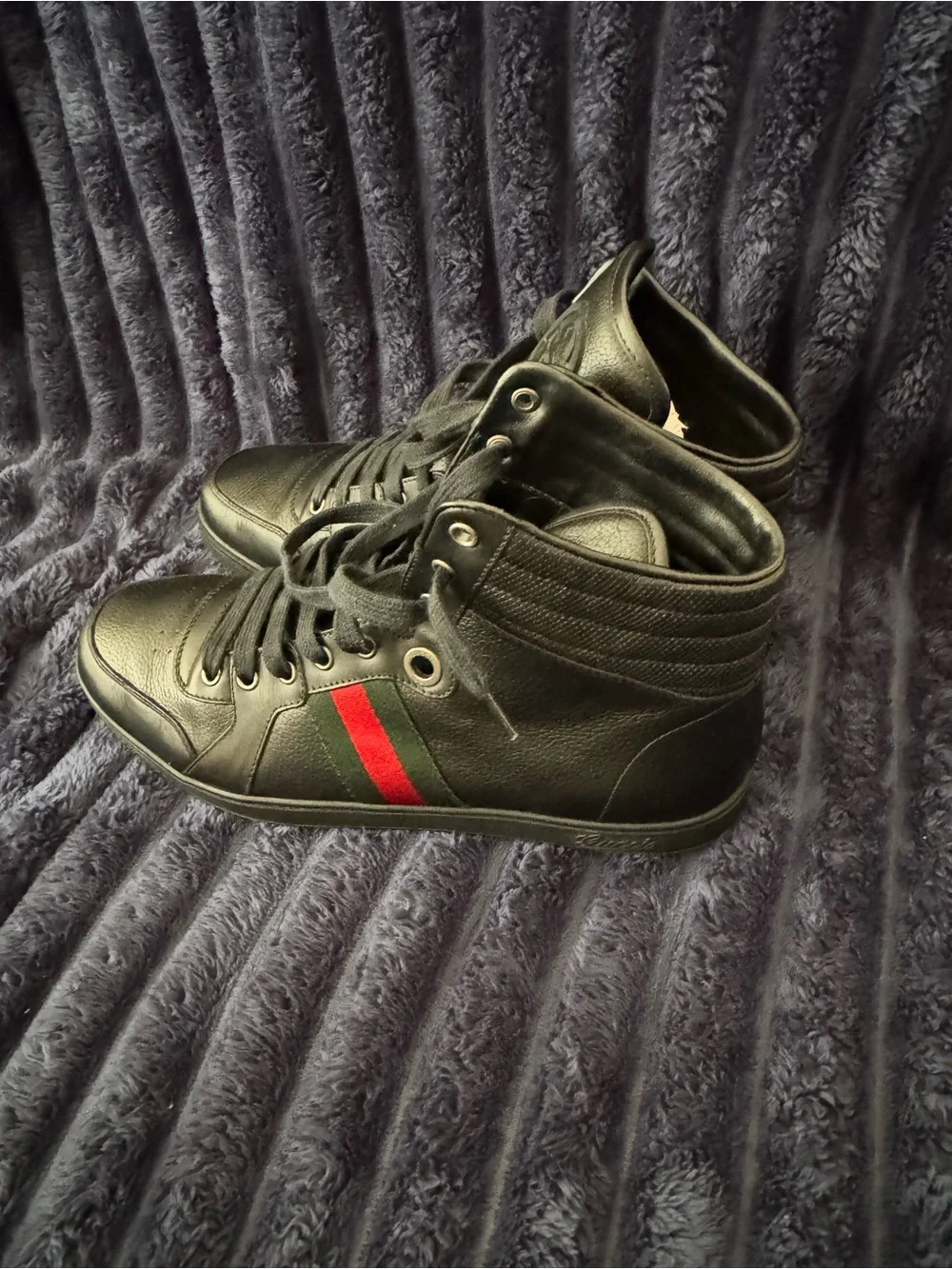 Gucci Black High-Top Leather Sneakers with Red and Green Stripe